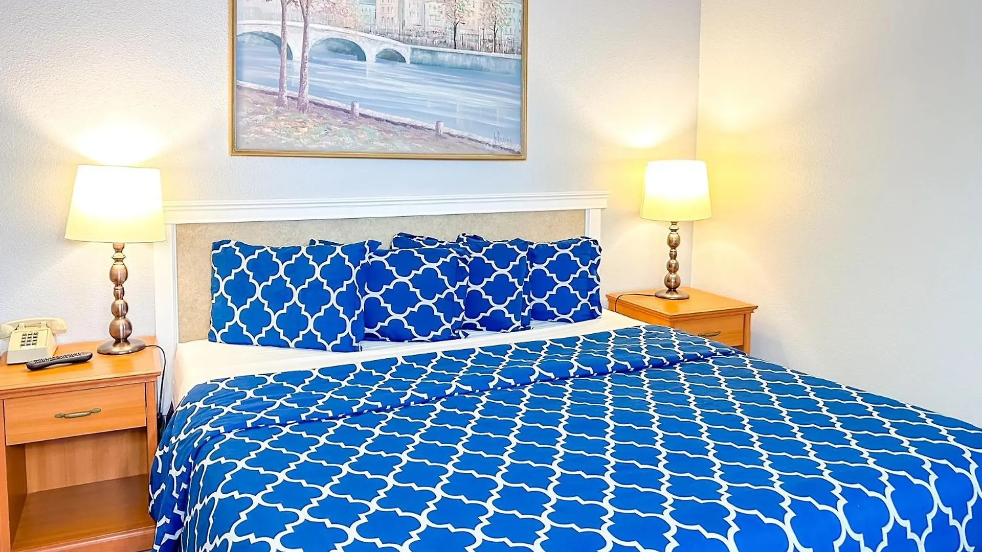 Americas Inn&Suite Shoreline 2*,